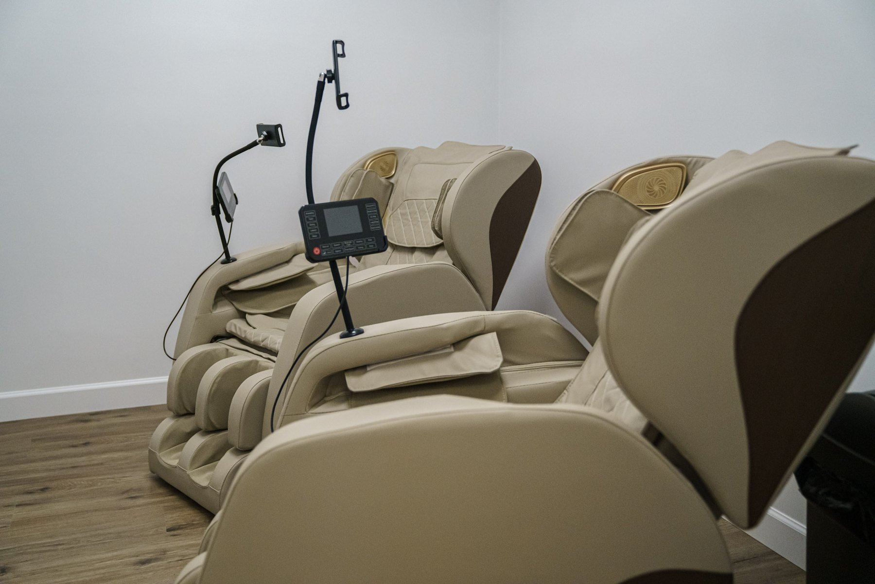 Recovery room therapy recliners